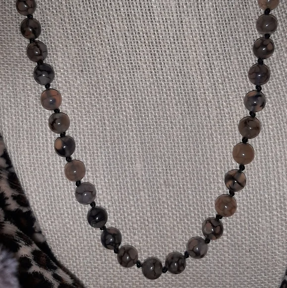 Spider Vein Jasper Beaded Necklace - Picture 1 of 8